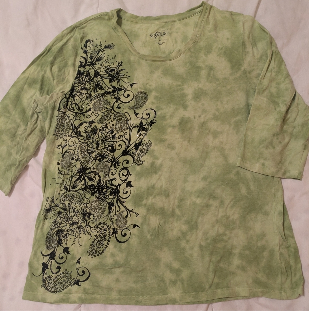 Green Graphic Women's Tee